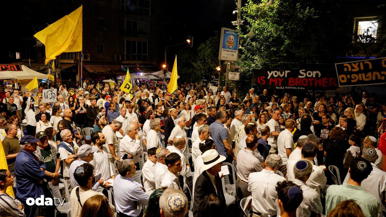 israilliler netanyahunun kapisina dayandi DOM17cVV