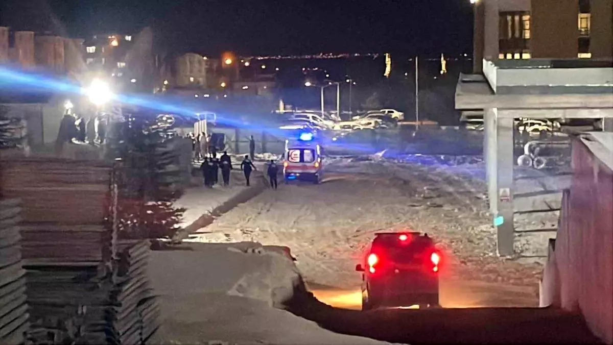 karamanda hastane insaatinda bicakli kavga 1 agiir yarali OnTqBYUr