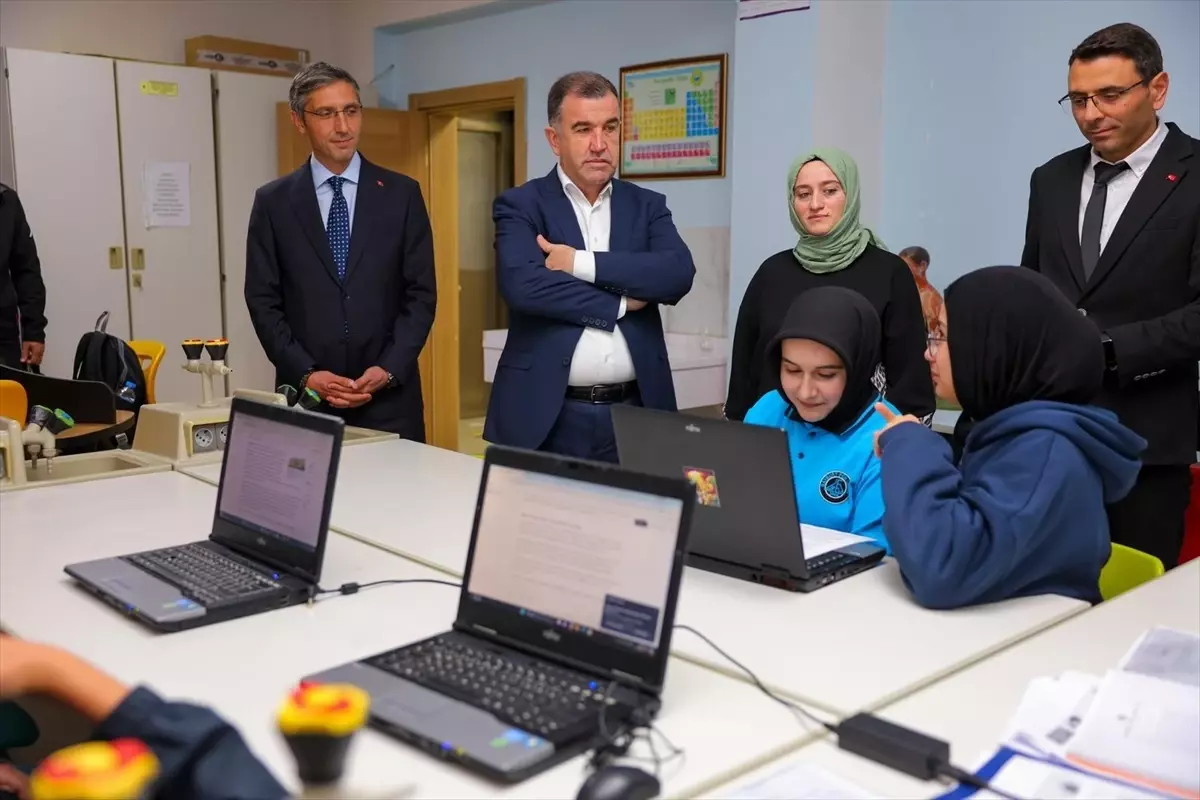 vali eldivan bilsemi ziyaret etti mEjmgHOF.jpg