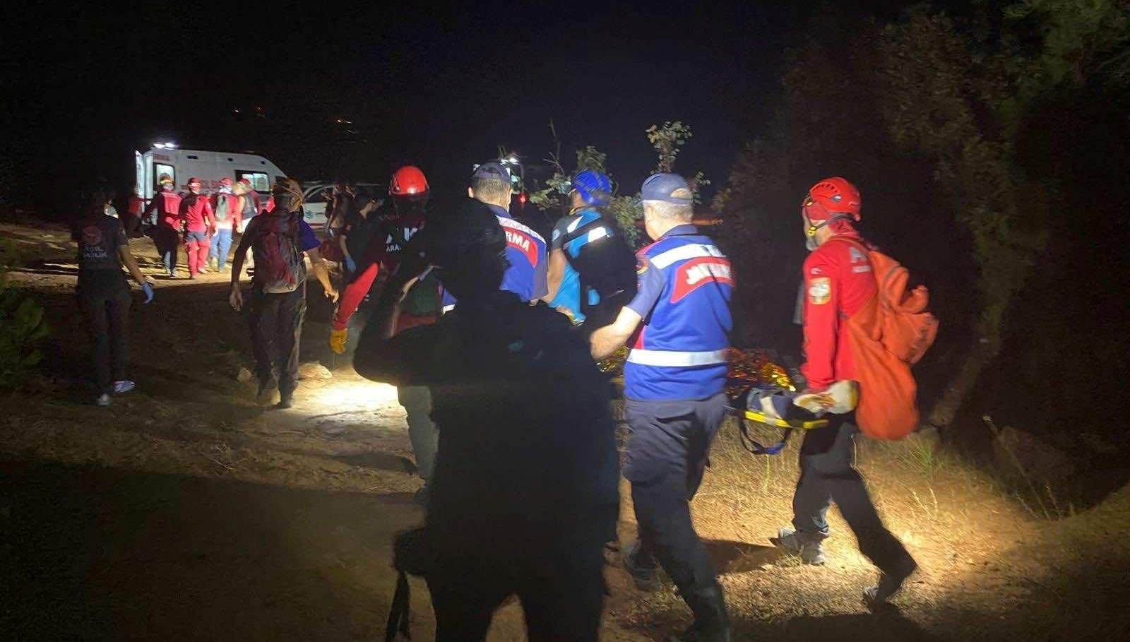 yuksekten dustuler magaradaki iki cocuk kurtarildi I1GSjZzQ