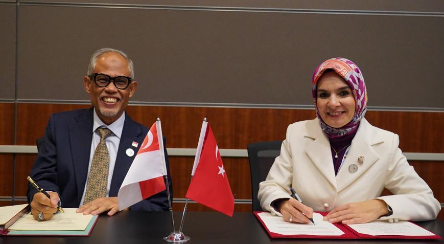 bakan goktas turkiyenin doha buyukelciligini ziyaret etti mVcx7lMr.jpg