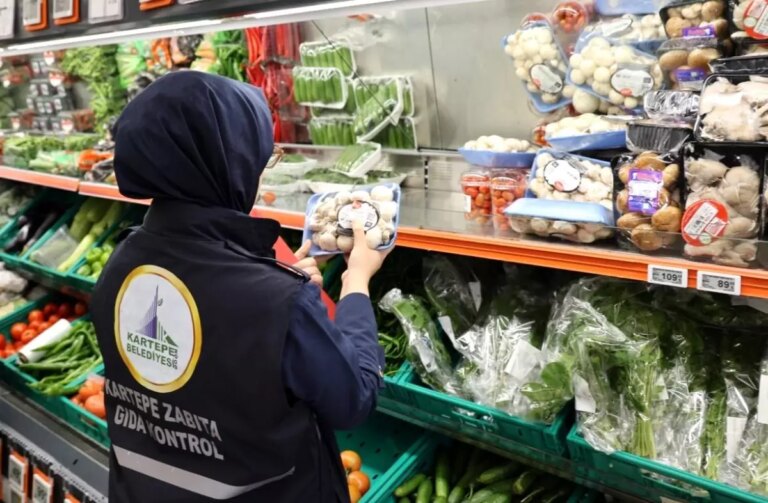 kartepede-marketlerde-fahis-fiyat-ve-etiket-denetimi-yapildi-wVbrKPrd.jpg