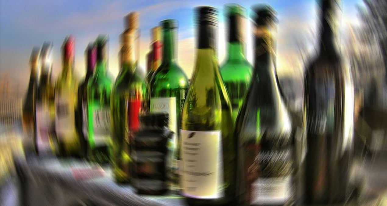 Bir alkollü içki grubuna zam geldi: 5 Ocak’tan itibaren geçerli olacak!