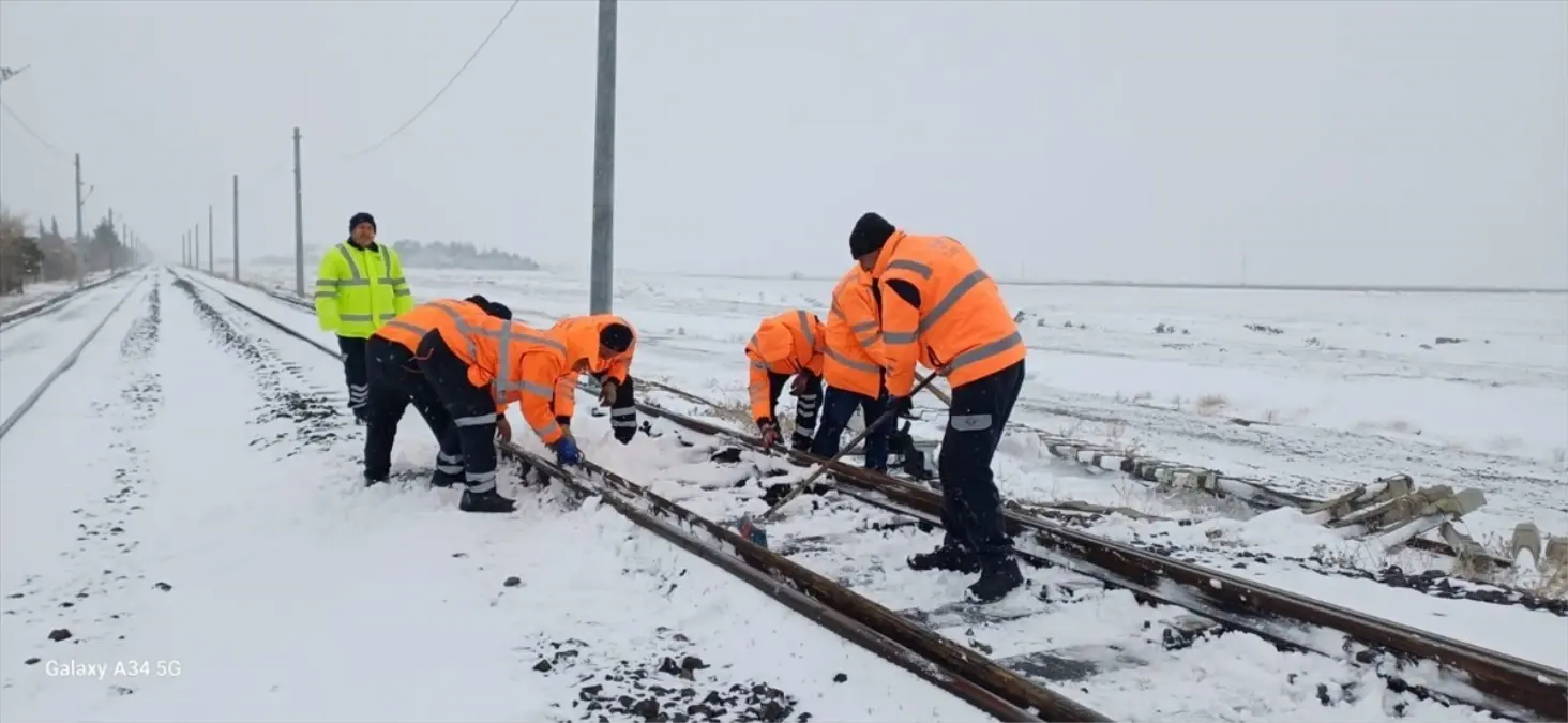 TCDD Karla Mücadeleye Devam Ediyor