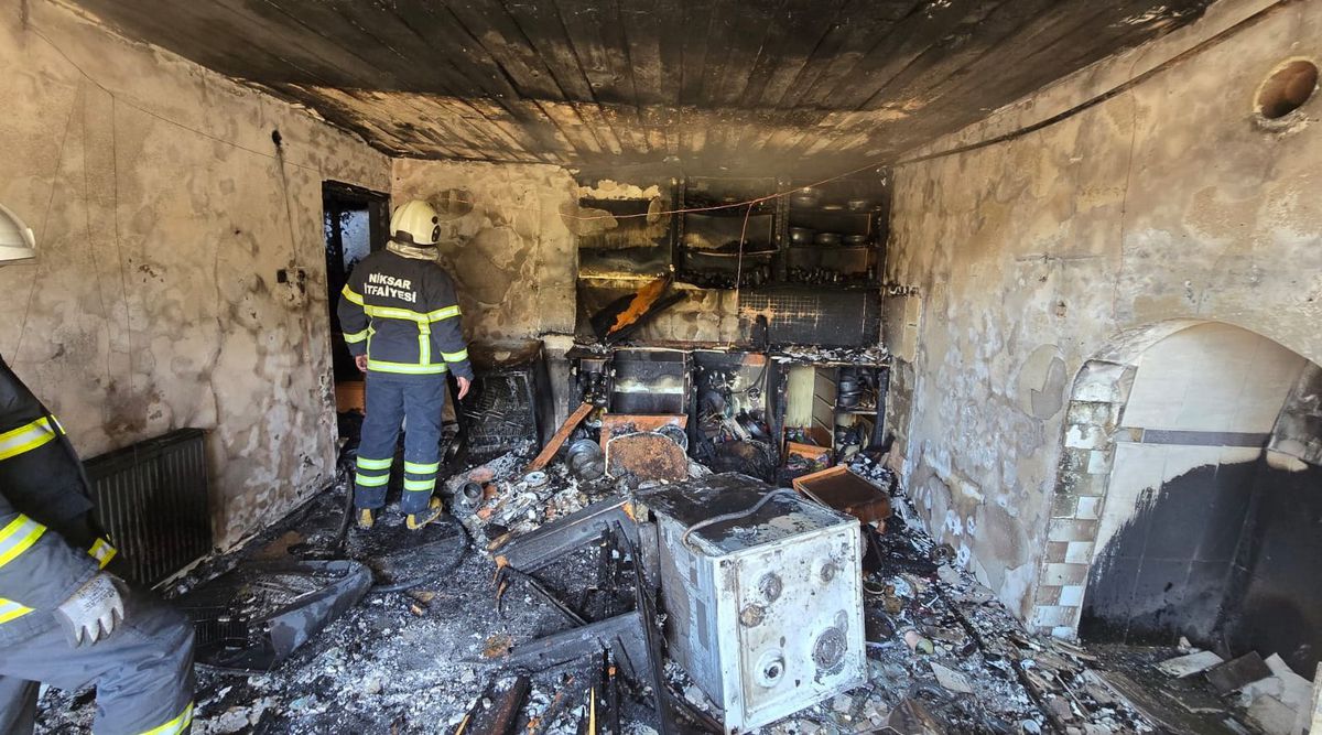 Yangında Yaralanan Kadın, Hayat Mücadelesini Kaybederek Vefat Etti