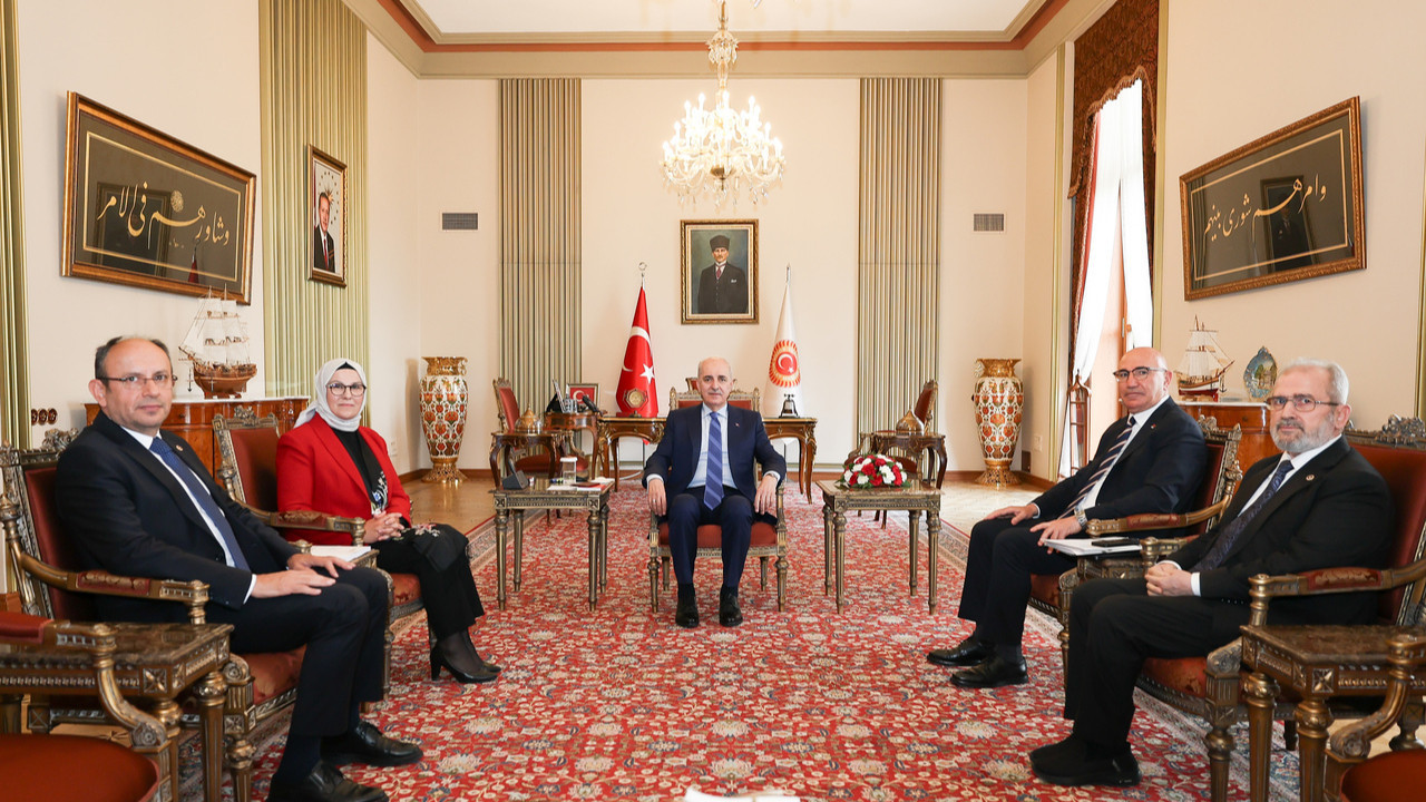 kurtulmus-cocuk-haklari-alt-komisyonu-uyeleriyle-gorustu-KMzWOVFI